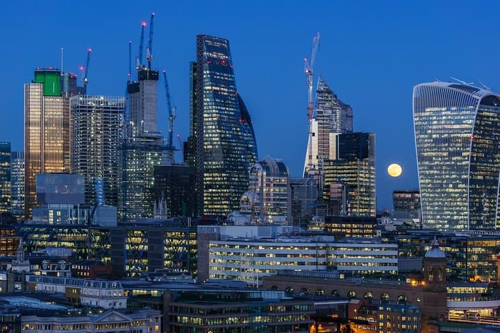 Private 8-hour Tour of London: Private driver and licensed guide