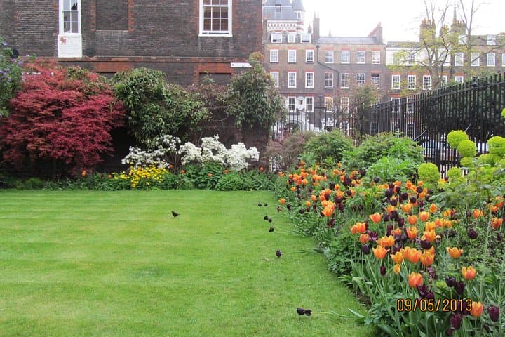 Secret Gardens of London Private Tour