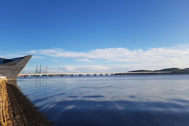 Victoria & Albert Dundee and River Tay