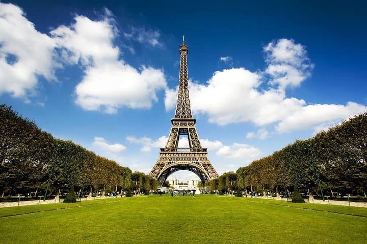 Guided Luxury Paris Day Trip with Optional Lunch at the Eiffel Tower