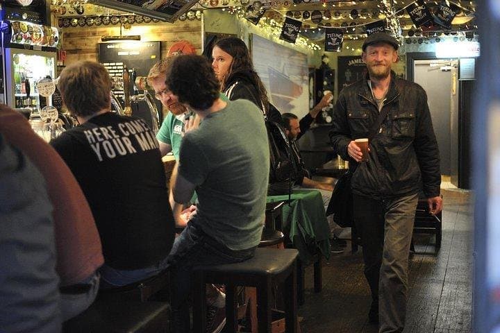 Scotch Tour Edinburgh with a Local Expert: Private & 100% Personalized