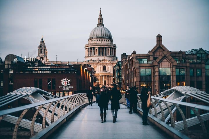 Private Tour. The World in One City: One day across the Globe