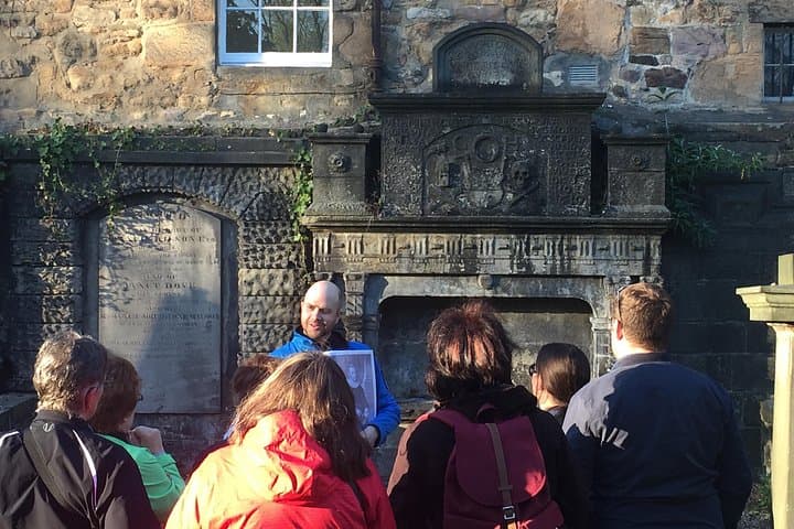 An amusing look at tomb fashions.