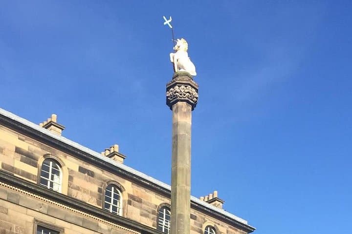 Unicorn on top of Mercat Cross