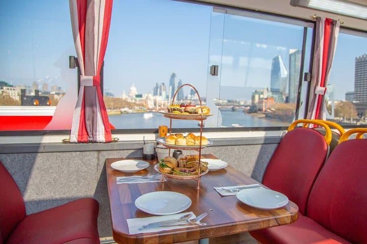 London Afternoon Tea Bus with Panoramic Tour