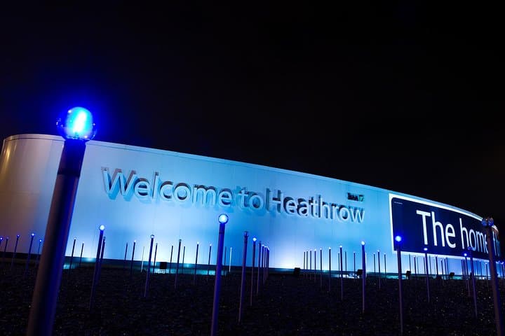 Night Airport Transportation to & from Heathrow LHR airport into London