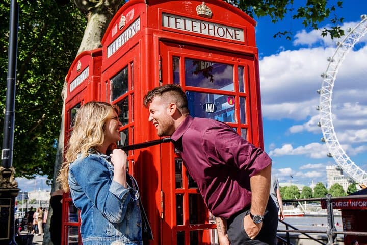Couple Photoshoot in London 
Web: scalensstudio . com