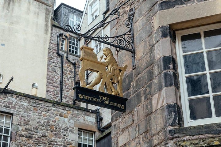 Discover Edinburgh in a nutshell