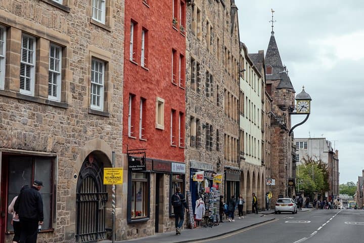 Discover the scary tales and horrifying scandals of the old city