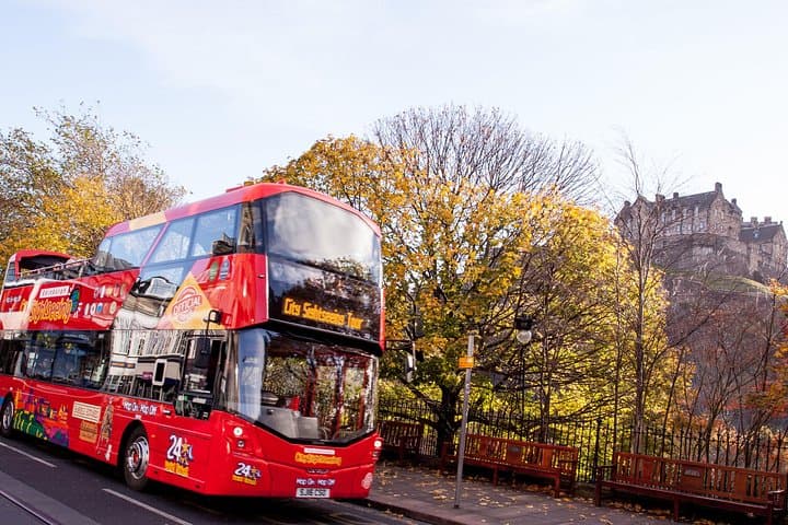 Multi-lingual City Sightseeing Edinburgh