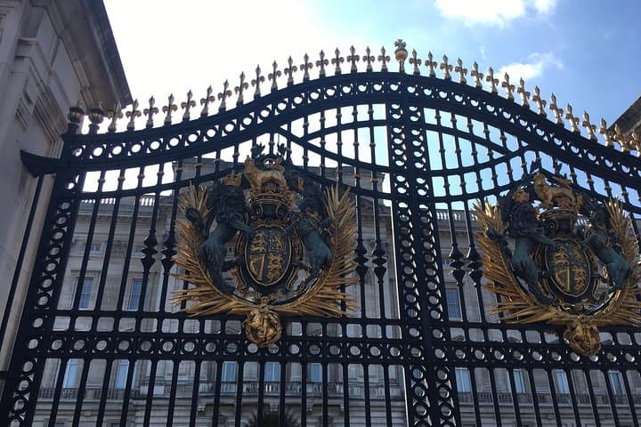 Private 'The Crown' Walking Tour of London