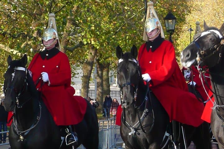 Queen's Lifeguards