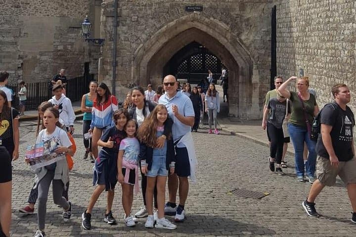 Mamma Mia! Child-Friendly Tower of London & Tower Bridge Tour