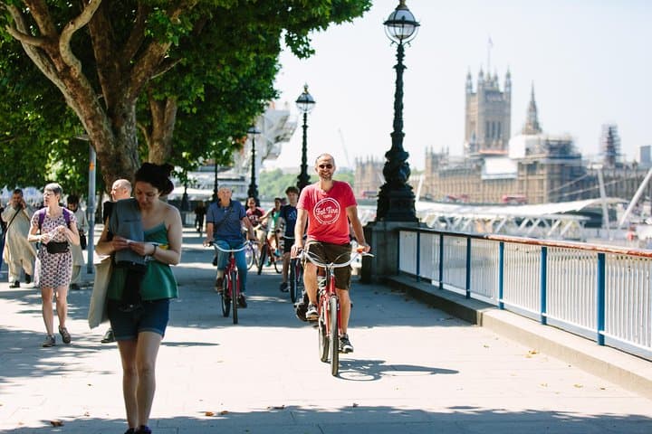 Secrets of London Bike Tour: Thames, Tower Bridge, and Market