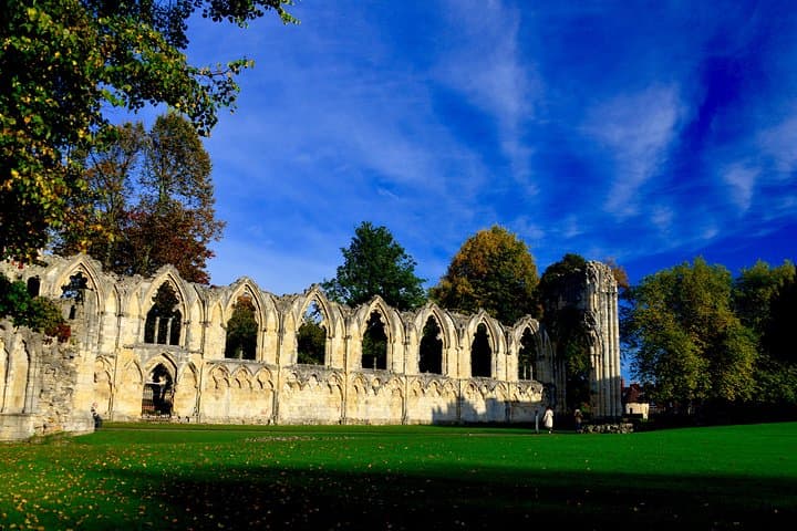 The spectacular ruins of St Mary's Abbey