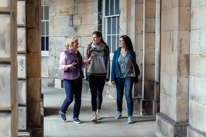 Discover the best of Edinburgh with a local