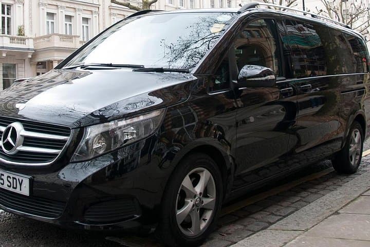 London by Night Independent Sightseeing Tour with Private Driver