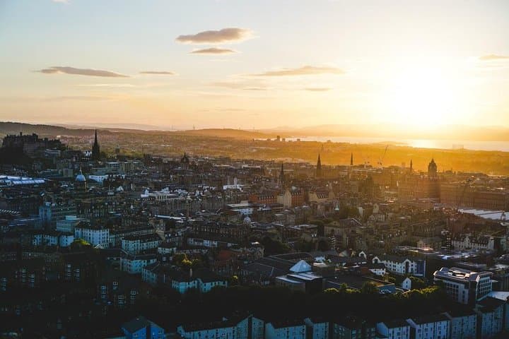 https://media-cdn.tripadvisor.com/media/attractions-splice-spp-720x480/07/c6/3b/7f.jpg