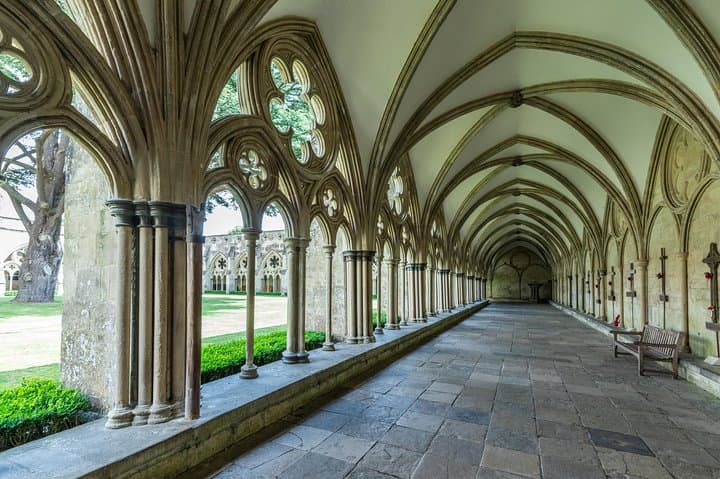 Salisbury and Magna Carta Private Tour from Southampton