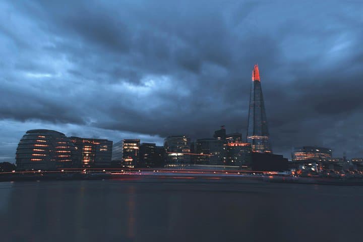London by Night Independent Sightseeing Tour with Private Driver