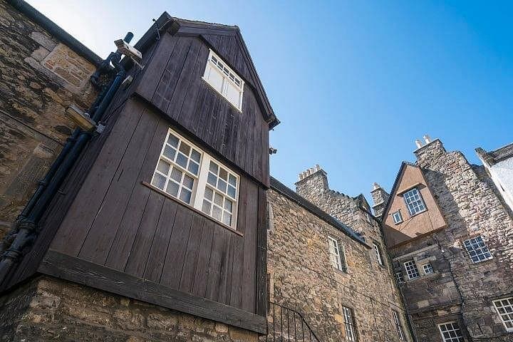 Curious Tales of the Royal Mile - Private Walking Tour