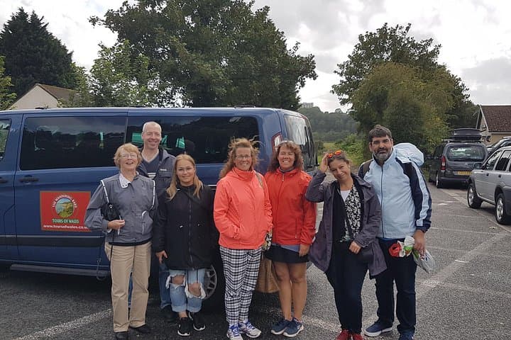 A tour arrives at Caerleon.