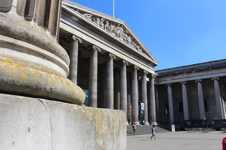 Private 3 hour Poirot Tour of London by Black Taxi