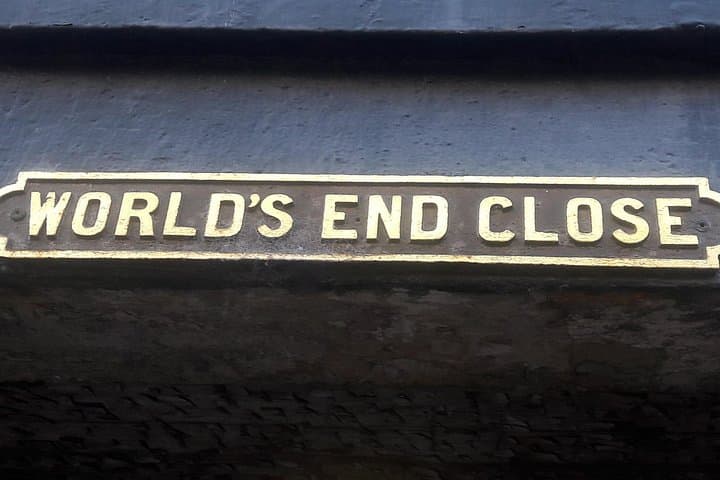 Curious Tales of the Royal Mile - Private Walking Tour