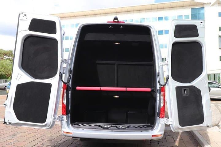 Luggage compartment space