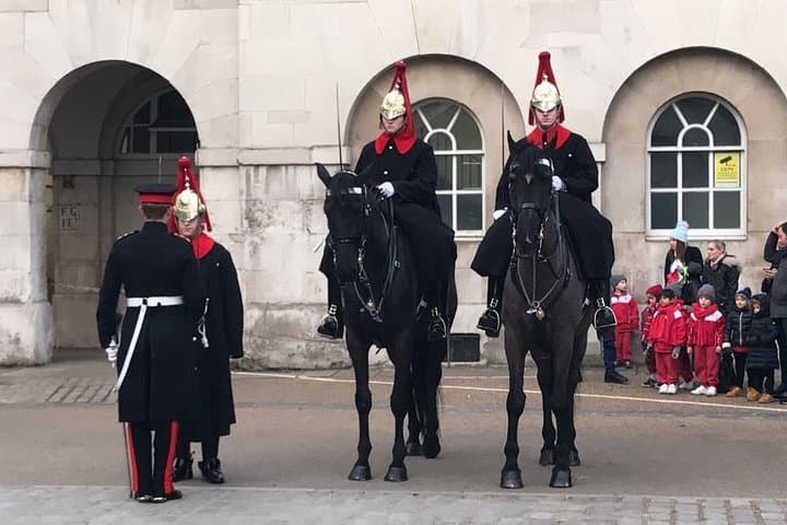Private Half Day London Tour With Car/Black Cab/MPV/Van/Coach