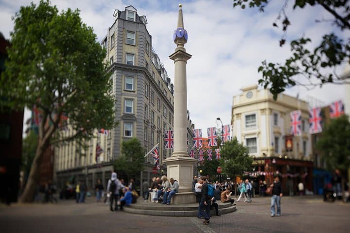 Seven Dials by Aurelien Guichard