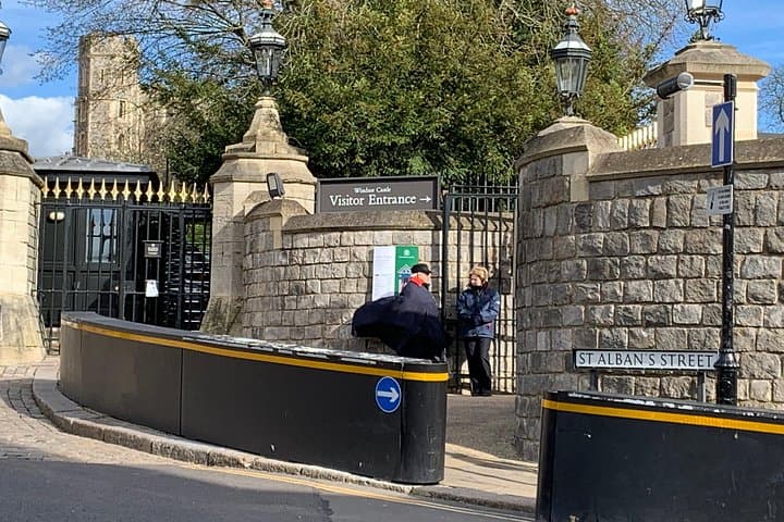 Welcome to Windsor Castle entrance