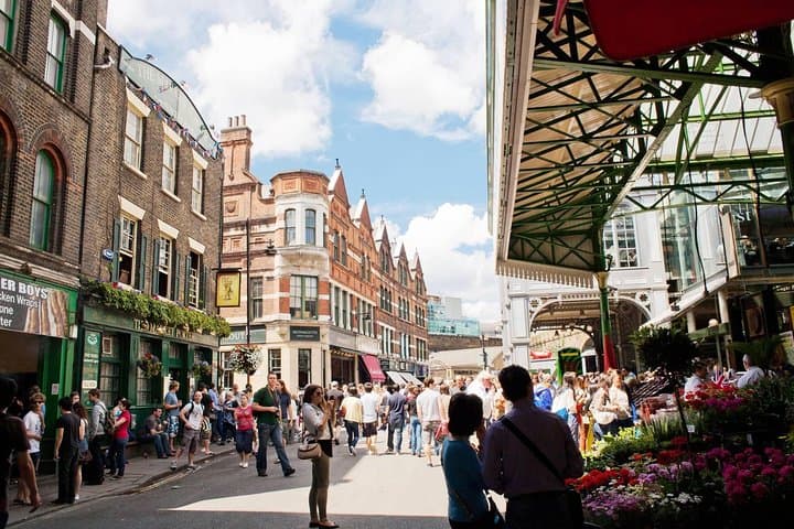 Private VIP London Food Tour with Brick Lane Curry Tasting