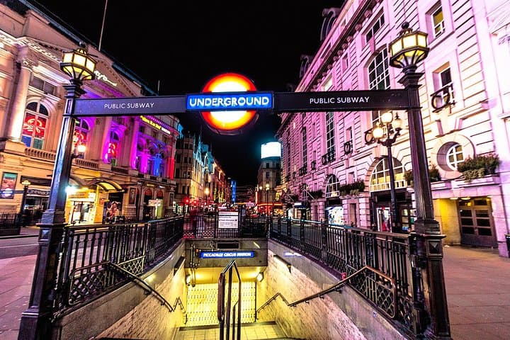 Full Day Traditional Private London Tour with Car/Black Cab/SUV/Van/Coach