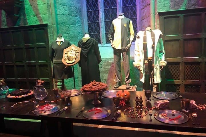 Private Transfers between London & Harry Potter Warner Studio