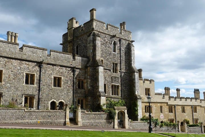 Windsor Castle Private Guided Tour with Entry Tickets Included