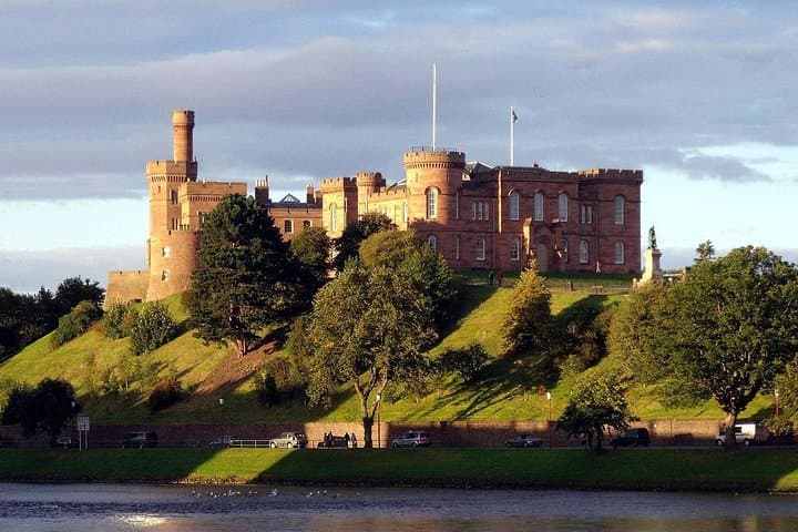 Inverness Castle - visit viewing gallery and see over the city