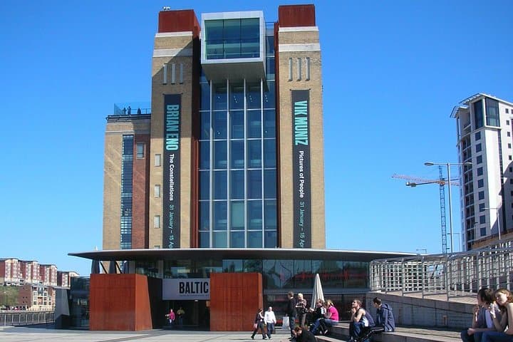 Newcastle's Art & Architecture Private Walking Tour
