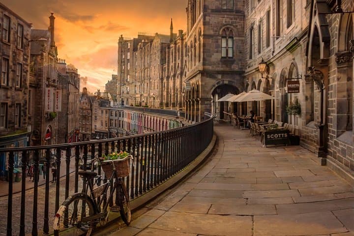 Edinburgh Cityscape Photography Tour