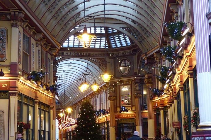 City of London: Tales and Legends of the Historic Center