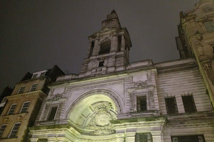London tour with Questo: stop for a prayer at the Third Church of Christ, Scientist from London.