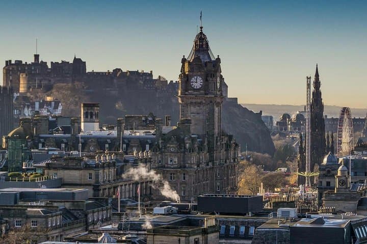 Private City Tour in Edinburgh Brazilian Guide