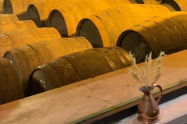 Stirling Private Tour + Whisky Distillery + Lake Lomond