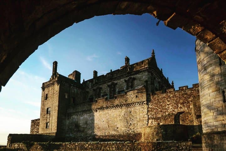 Stirling Private Tour + Whisky Distillery + Lake Lomond