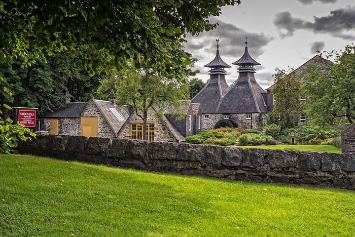 Speyside Whisky Trail Day Tour from Aberdeen Including Admissions
