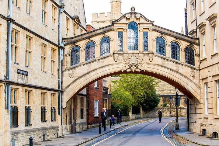 Oxford, Stratford-upon-Avon and Warwick Castle on Boxing Day