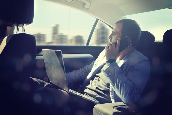 london stansted airport private car to city center STN wazup.com airport transfers london uk global transportation to the airport