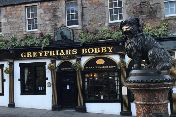 Private City Tour in Edinburgh Brazilian Guide