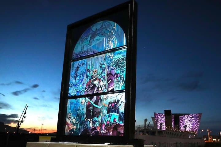 Belfast: Glass of Thrones Walking Trail