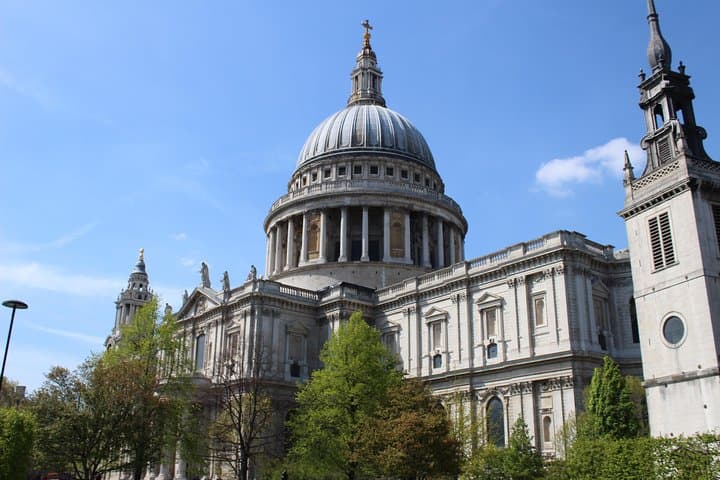 Panoramic Private 4 hour Black Taxi Tour of London